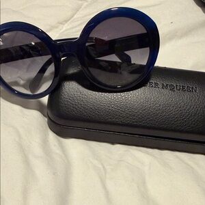 Alexander McQueen Navy Round Sunglasses